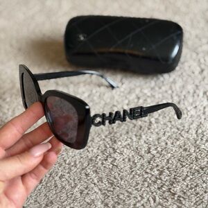 CHANEL Black Logo-Arm Cat Eye Sunglasses